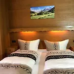 Gaestehaus Am Kurparkweg 3*