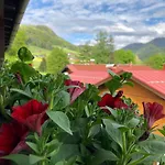 Konukevi Gaestehaus Am Kurparkweg 3*