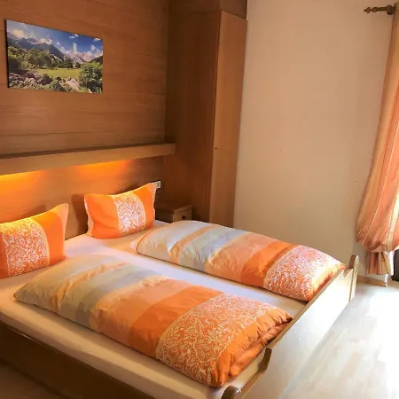 Πανσιόν Gaestehaus Am Kurparkweg