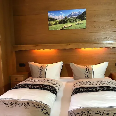 Gaestehaus Am Kurparkweg 3*