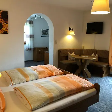 Maison d'hôtes Gaestehaus Am Kurparkweg 2*